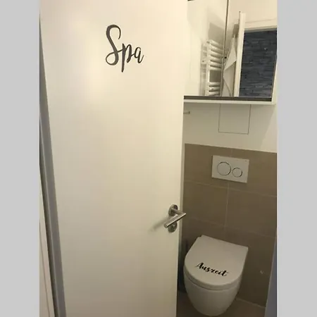 Central, Modern, Mit Grossem Balkon Checkin123