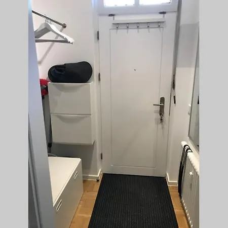 Central, Modern, Mit Grossem Balkon Checkin123