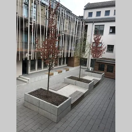 Central, Modern, Mit Grossem Balkon Checkin123 Apartment *
